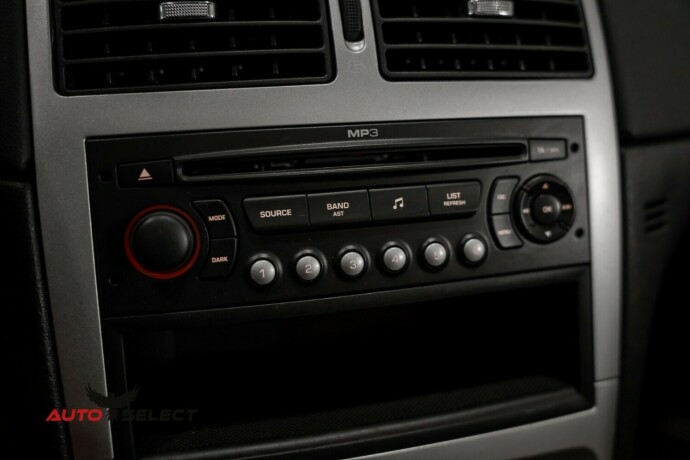 peugeot-307-cc-bensin-2008-big-30