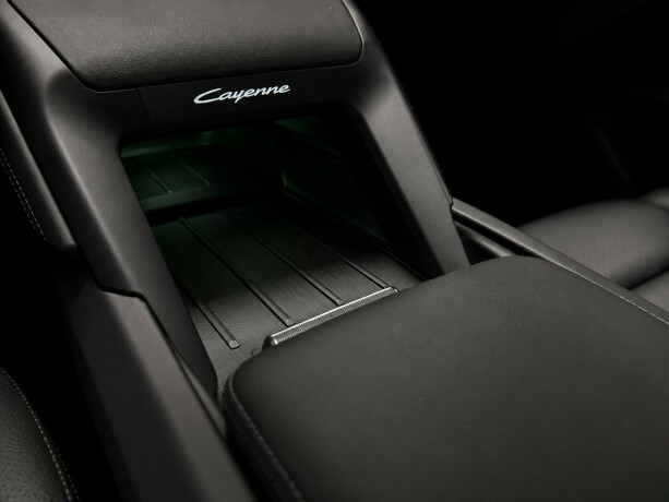 porsche-cayenne-elektrisitet-2026-big-25