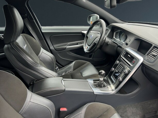 volvo-s60-diesel-2014-big-11
