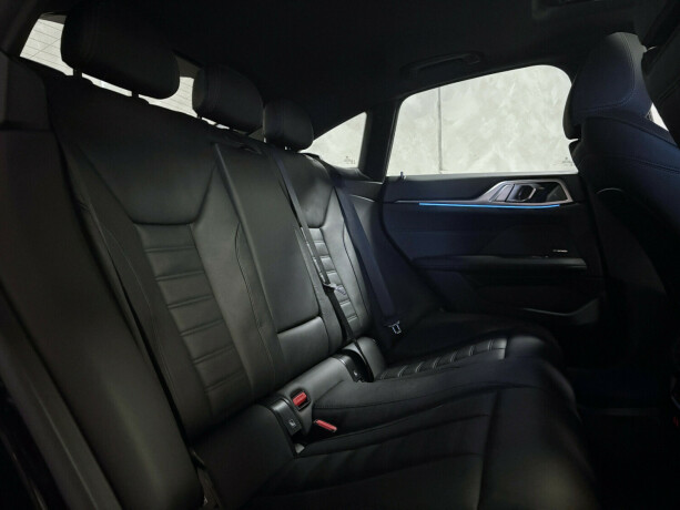 bmw-i4-elektrisitet-2023-big-4