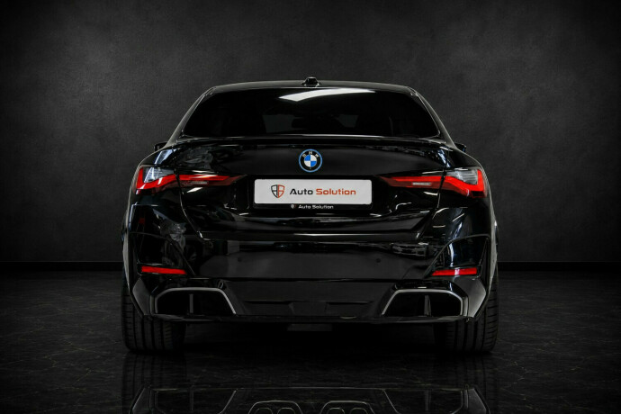 bmw-i4-elektrisitet-2023-big-3
