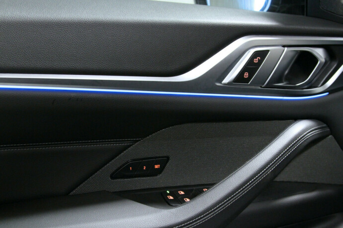 bmw-i4-elektrisitet-2023-big-24