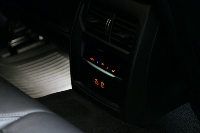 bmw-i4-elektrisitet-2023-big-5