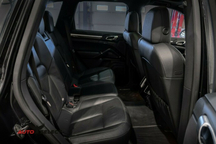 porsche-cayenne-diesel-2013-big-17