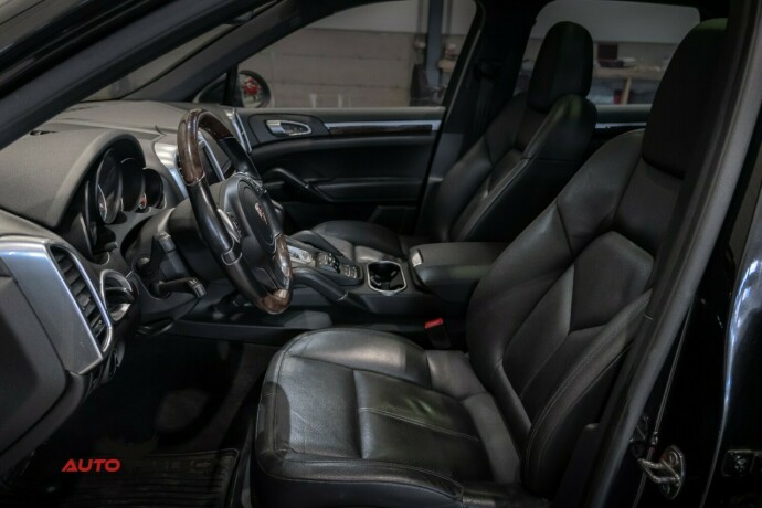 porsche-cayenne-diesel-2013-big-28