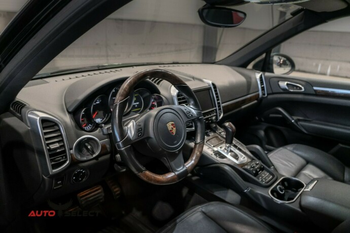 porsche-cayenne-diesel-2013-big-29