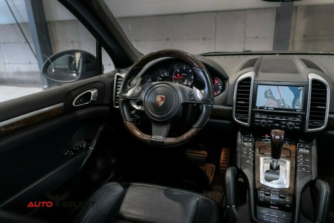 porsche-cayenne-diesel-2013-big-35