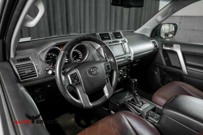 toyota-land-cruiser-diesel-2017-big-29