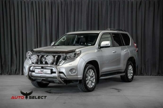 toyota-land-cruiser-diesel-2017-big-6