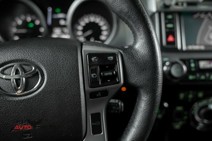 toyota-land-cruiser-diesel-2017-big-33