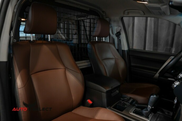toyota-land-cruiser-diesel-2017-big-23