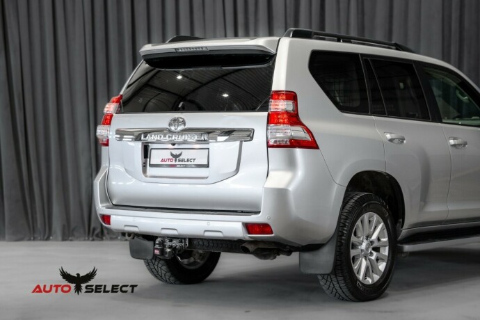 toyota-land-cruiser-diesel-2017-big-14