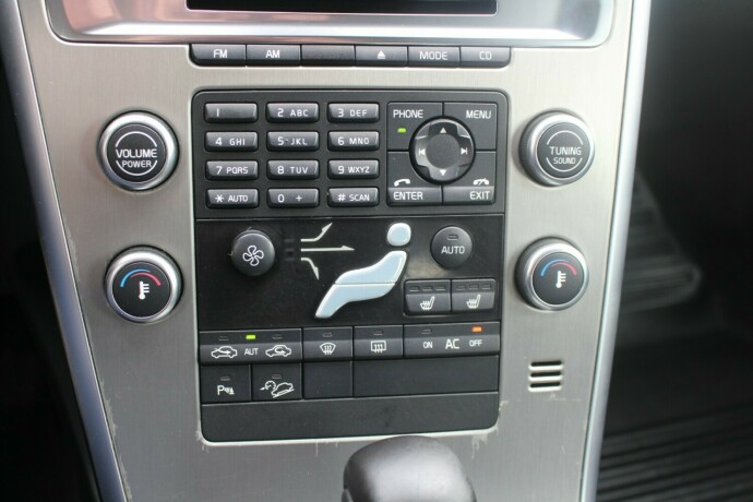 volvo-xc-60-diesel-2010-big-16