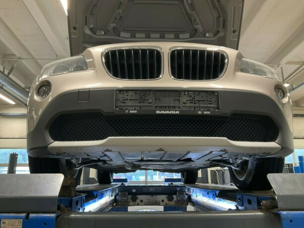 bmw-x1-diesel-2011-big-47