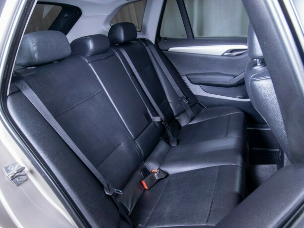 bmw-x1-diesel-2011-big-43
