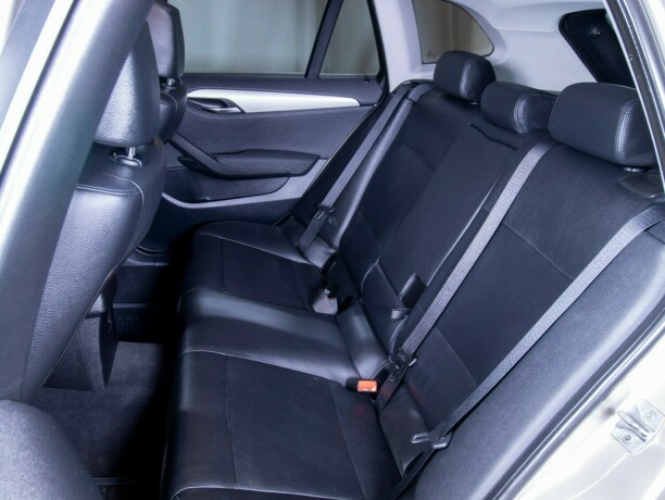 bmw-x1-diesel-2011-big-38