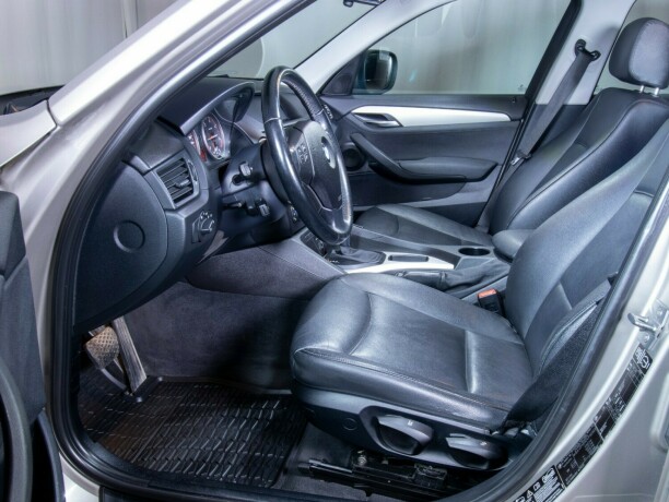 bmw-x1-diesel-2011-big-36