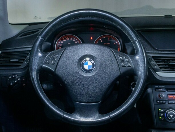 bmw-x1-diesel-2011-big-28