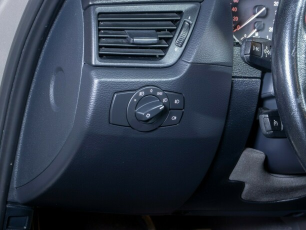 bmw-x1-diesel-2011-big-20