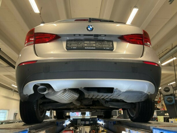 bmw-x1-diesel-2011-big-56