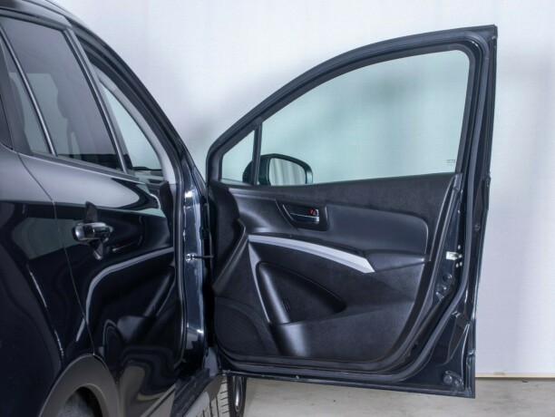 suzuki-sx4-s-cross-bensin-2013-big-12