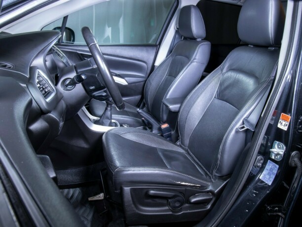 suzuki-sx4-s-cross-bensin-2013-big-42