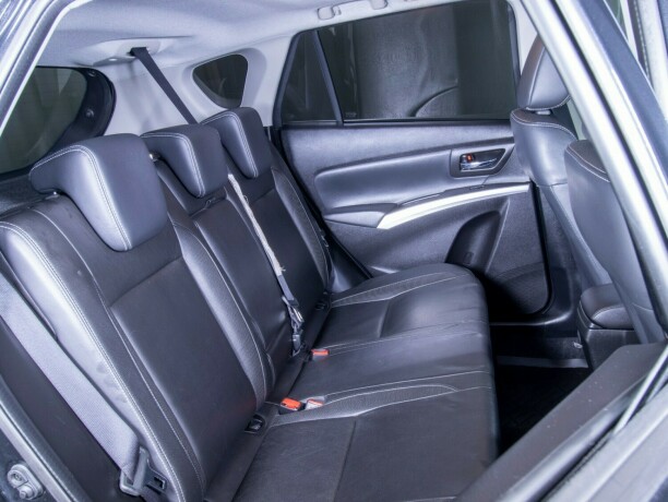 suzuki-sx4-s-cross-bensin-2013-big-48