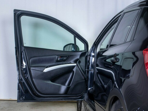 suzuki-sx4-s-cross-bensin-2013-big-17