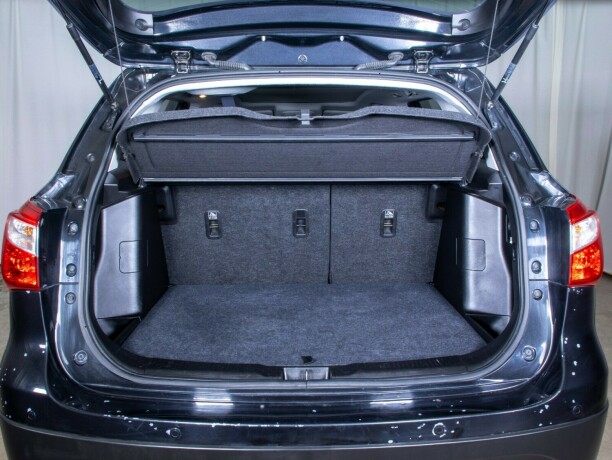 suzuki-sx4-s-cross-bensin-2013-big-9
