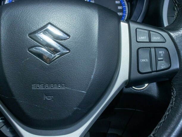 suzuki-sx4-s-cross-bensin-2013-big-24