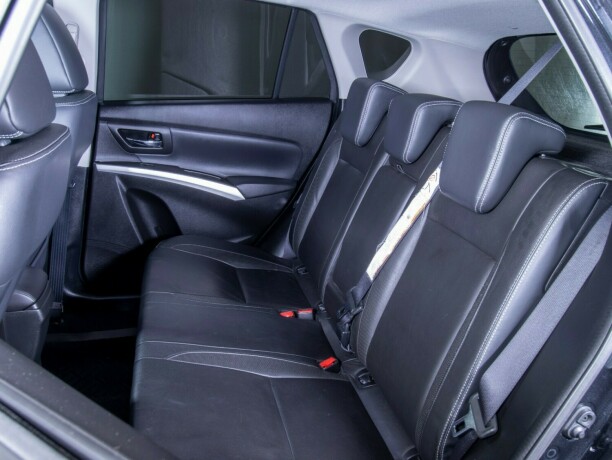 suzuki-sx4-s-cross-bensin-2013-big-44