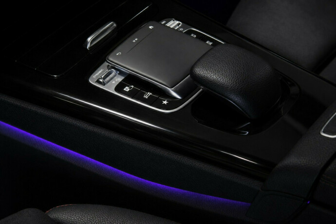 mercedes-benz-a200-bensin-2019-big-14