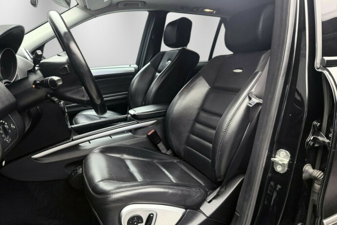 mercedes-benz-ml63-bensin-2007-big-12