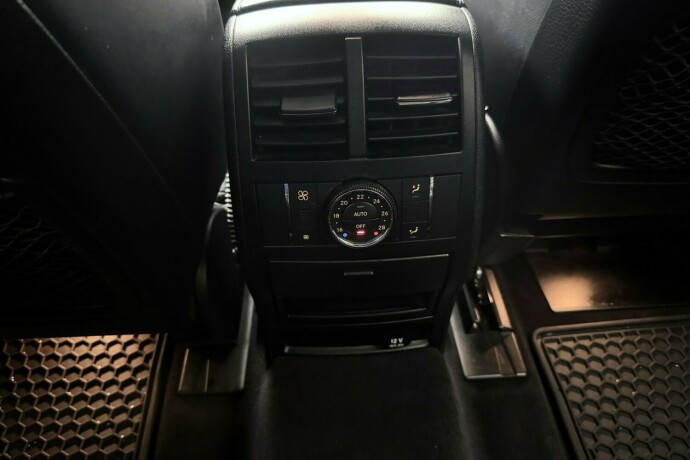 mercedes-benz-ml63-bensin-2007-big-31