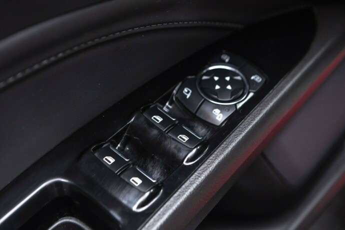 ford-mondeo-diesel-2016-big-22
