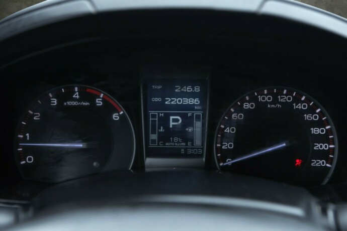 isuzu-d-max-diesel-2015-big-16