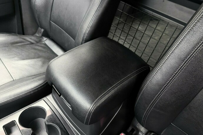 mitsubishi-pajero-diesel-2017-big-30