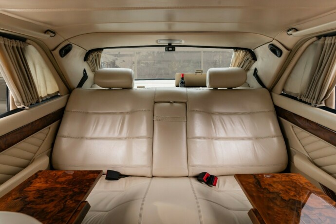 mercedes-benz-500-sel-bensin-1983-big-74