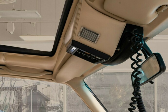 mercedes-benz-500-sel-bensin-1983-big-61