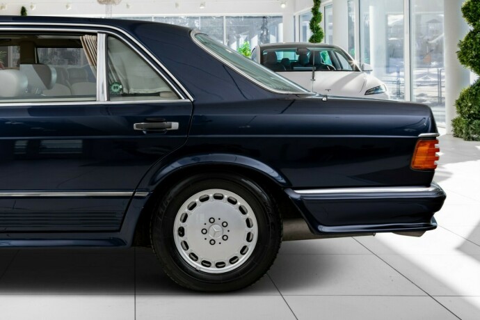mercedes-benz-500-sel-bensin-1983-big-22