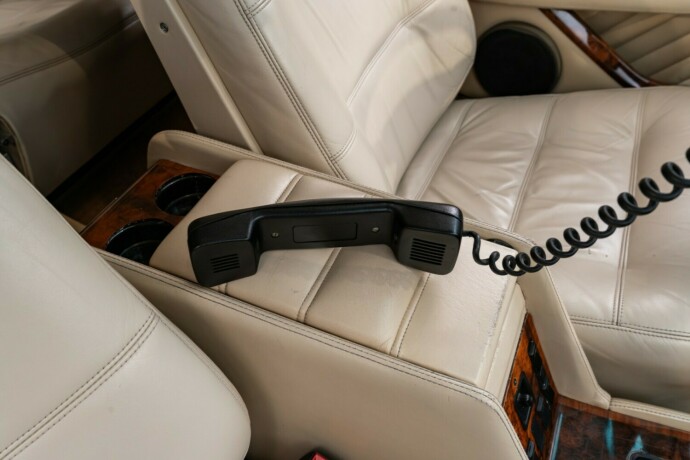 mercedes-benz-500-sel-bensin-1983-big-60