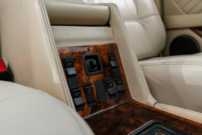 mercedes-benz-500-sel-bensin-1983-big-51