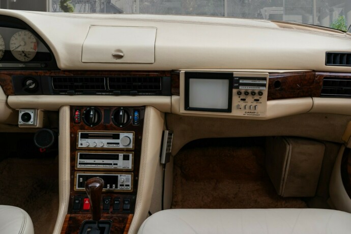 mercedes-benz-500-sel-bensin-1983-big-44