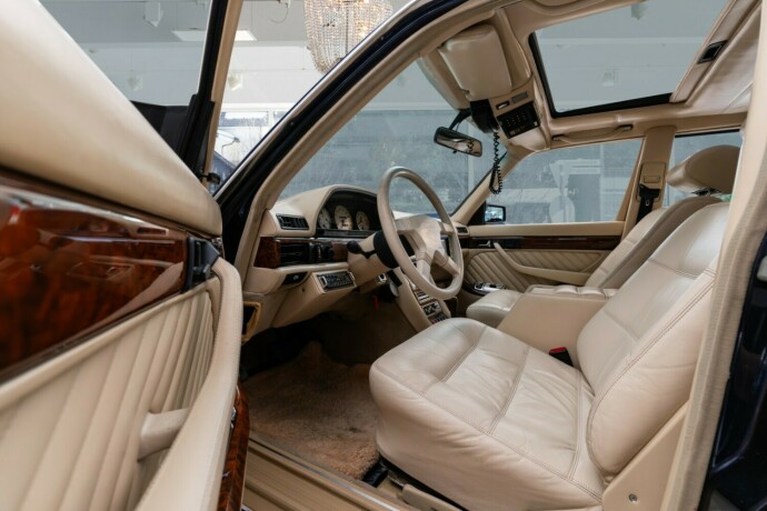 mercedes-benz-500-sel-bensin-1983-big-27