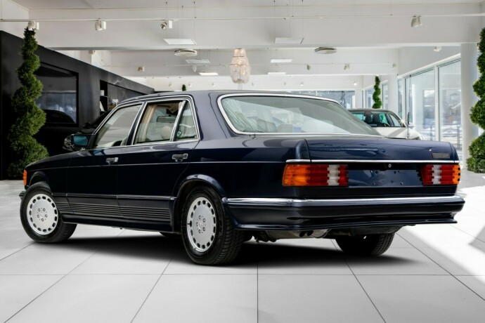mercedes-benz-500-sel-bensin-1983-big-3