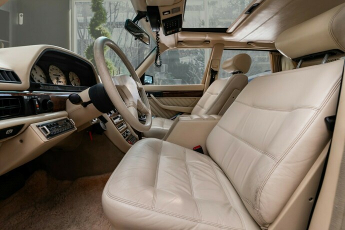 mercedes-benz-500-sel-bensin-1983-big-35