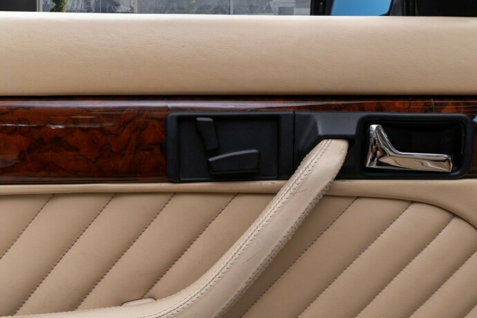 mercedes-benz-500-sel-bensin-1983-big-24