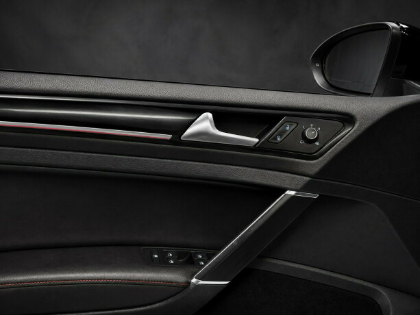 volkswagen-golf-bensin-2013-big-17