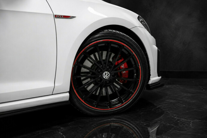 volkswagen-golf-bensin-2013-big-21