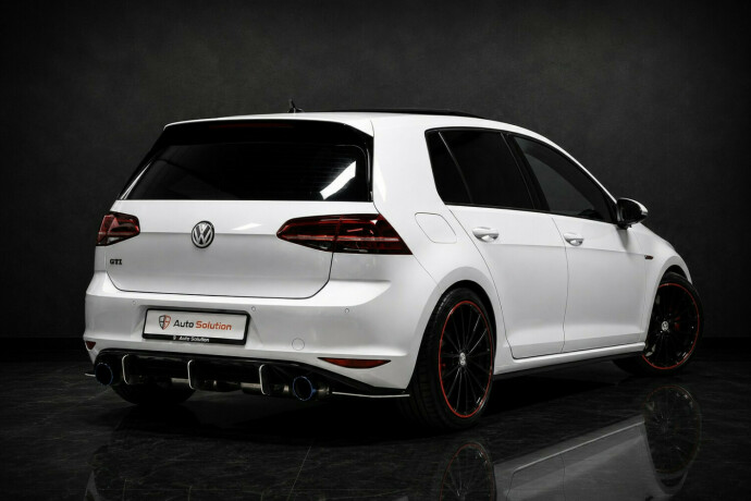 volkswagen-golf-bensin-2013-big-1